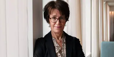 Anna Nitzelius, sakkunnig Akavia